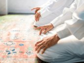 Begini Fadhilah Sholat Tarawih Malam ke 28, Allah Tinggikan Derajatnya di Surga