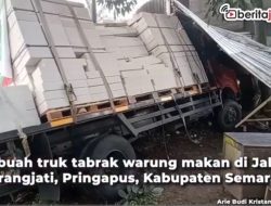 [Video] Rem Blong, Truk Tabrak Warung Makan