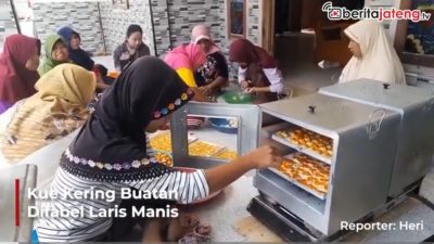 Video Kue Kering Buatan Difabel Blora Laris Manis Jelang Lebaran