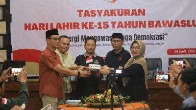 Sinergitas Jaga Demokrasi Jadi Ikon Bawaslu Demak di HUT ke-15 Tahun Bawaslu RI
