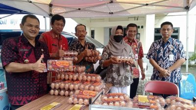 Bupati Semarang Membuka Bazar Pangan Murah, Beras 2 Ton Ludes Terjual
