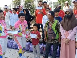 Ingin Sehat Saat Berpuasa,  Bunga Club Aerobic Tetap Lakukan Senam