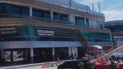 Pemudik Lintas Jawa Sumatera Tinggi, Pastikan Sudah Pesan Tiket