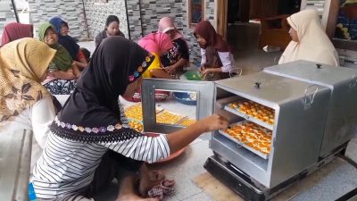Kue Kering Difabel Blora Banjir Orderan