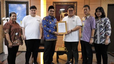 Jaga Kerukunan dan Toleransi Antar Umat Beragama, Taj Yasin Raih Penghargaan SHRK 2023