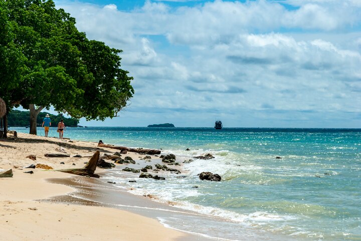 rekomendasi pantai di Semarang