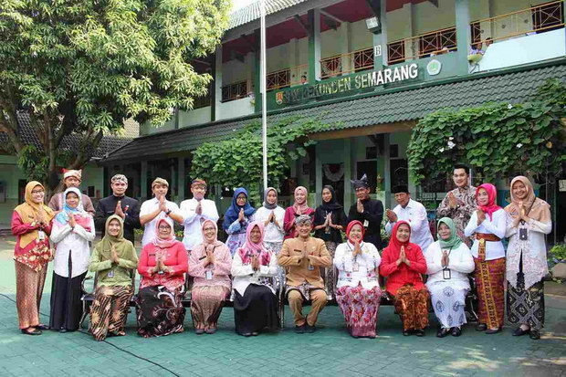 Lomba Pengelolaan Website