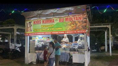 Menjelang Lebaran, Pedagang Kurma di Pasar Ramadhan Keluhkan Sepi Pembeli