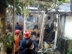 Gudang Mebel di Kranggan Terbakar, Diduga Akibat Oven Kayu Masih Menyala