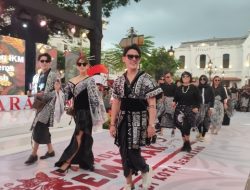 Pemkot Semarang Gelar Festival Sarung di Kota Lama