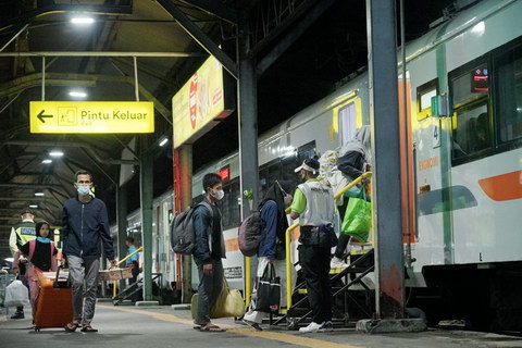 3 kereta api baru