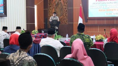 Hadiri Seminar PGSI, Denny Septiviant Akan Tampung Aspirasi Guru