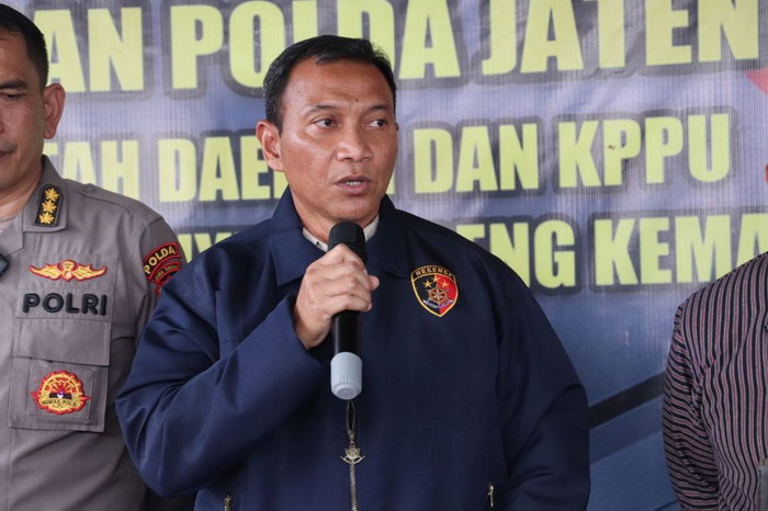 Pengeboran minyak bermasalah