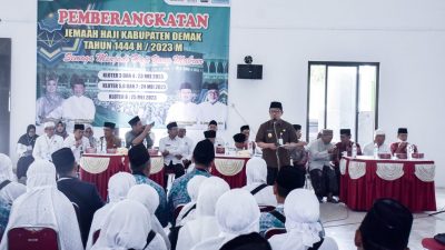 Wakil Bupati Demak Lepas Rombongan Jamaah Haji Kloter 3 dan 4