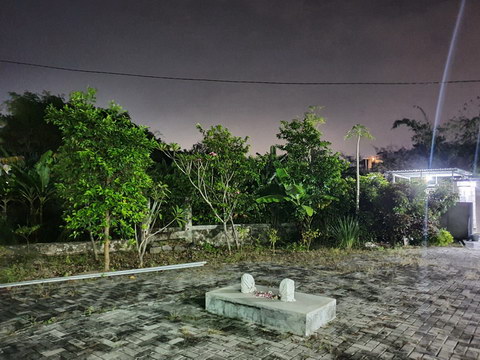 Makam Mbah Luhung