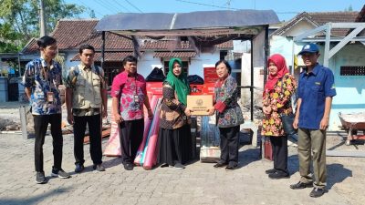 Dinsos Blora Salurkan Bantuan ke Ponpes Fatimah Az-Zahra yang Alami Kebakaran