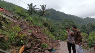 Curah Hujan Tinggi, Waspada Bencana Tanah Longsor!