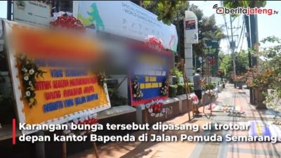 Video Tagih Uang Arisan Online, Kantor Bapenda Jateng Dikirimi Karangan Bunga