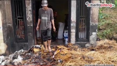 Video Gara-gara Puntung Rokok, Rumah Produksi Tusuk Sate Terbakar