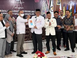 PKS Jateng Daftarkan Bacalegnya, Jadi yang Pertama di KPU