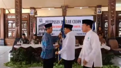 Bupati Semarang Melepas 792 Calon Haji Kabupaten Semarang, Salah Satu Diantaranya Berumur 18 Tahun