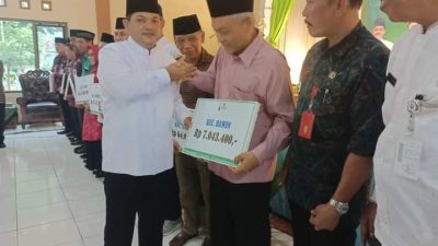 Silaturahmi Ulama, Bupati Semarang Serahkan Dana ZIS kepada 19 Unit Pengumpul ZIS Tingkat Kecamatan