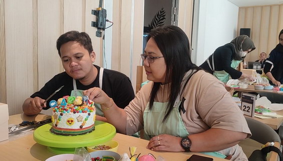 Cake Decorating Class