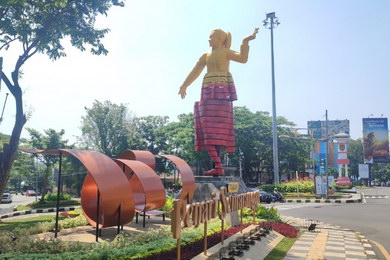 Patung Penari di Semarang