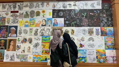 Ciptakan Ribuan Karya dari Mata Kuliah Seni Rupa, PGSD UPGRIS Gelar Education Art Festival dan Performance Art