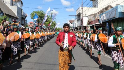 Iring-iringan Prajurit Patangpuluhan Puncak Grebeg Besar Demak 2023