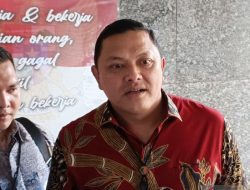 penipuan iphone si kembar