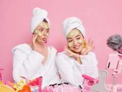 Beauty Hack yang Harus Dihindari, Ternyata Masih Ada yang Ngelakuin Ini!