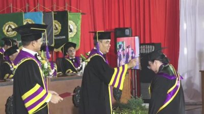 Soegijapranata Catholic University Wisuda Angkatan Pertama Fakultas Kedokteran