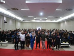 Hadirkan Data Scientist dari Gojek, Mahasiswa Sistem Informasi Udinus Dalami Tren Big Data Industri