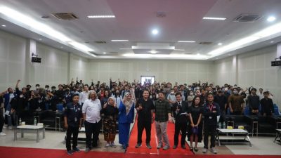 Hadirkan Data Scientist dari Gojek, Mahasiswa Sistem Informasi Udinus Dalami Tren Big Data Industri