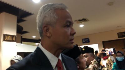 Disentil Warganet Lantaran Sering Pelesir ke Luar Jateng, Ganjar: Makanya Saya Kerja Hari Ini