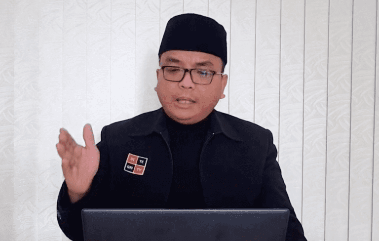 Tulis Surat Terbuka kepada Megawati, Denny Indrayana: Hentikan Penundaan Pemilu & Perpanjangan Jabatan Jokowi!
