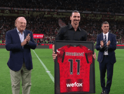 Zlatan Ibrahimovic Pensiun, Pidato Perpisahannya Bikin Haru Seisi Stadion San Siro