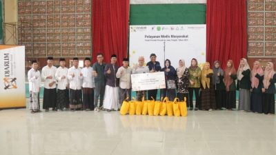 Pesantren Al Hikmah 2 Brebes dan Djarum Foundation Gelar Pelayanan Medis