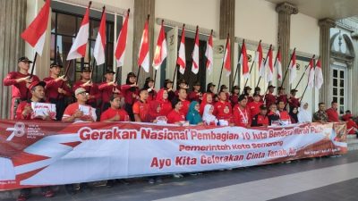 Walikota Buka Rangkaian HUT RI ke-78, Bagikan 10 Juta Bendera Merah Putih