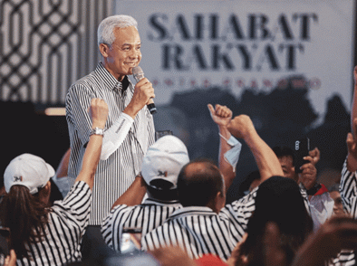 baju kampanye ganjar