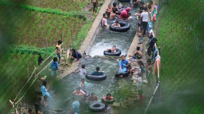Lagi Viral, Pemandian Alam Sederhana Batu Putiah Mendadak Ramai, Harga Tiketnya Bikin Melongo