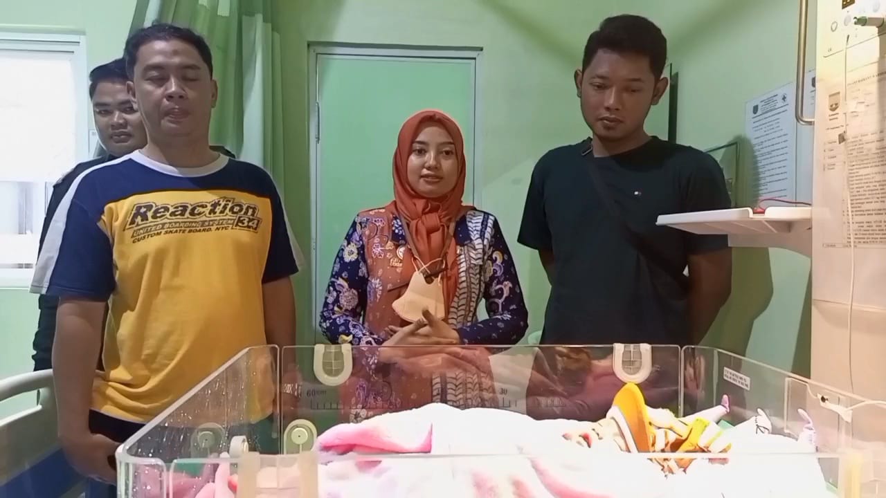 Penemuan Bayi dalam Kantong Plastik