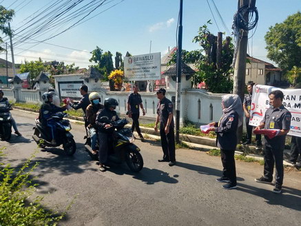 Bagikan bendera gratis