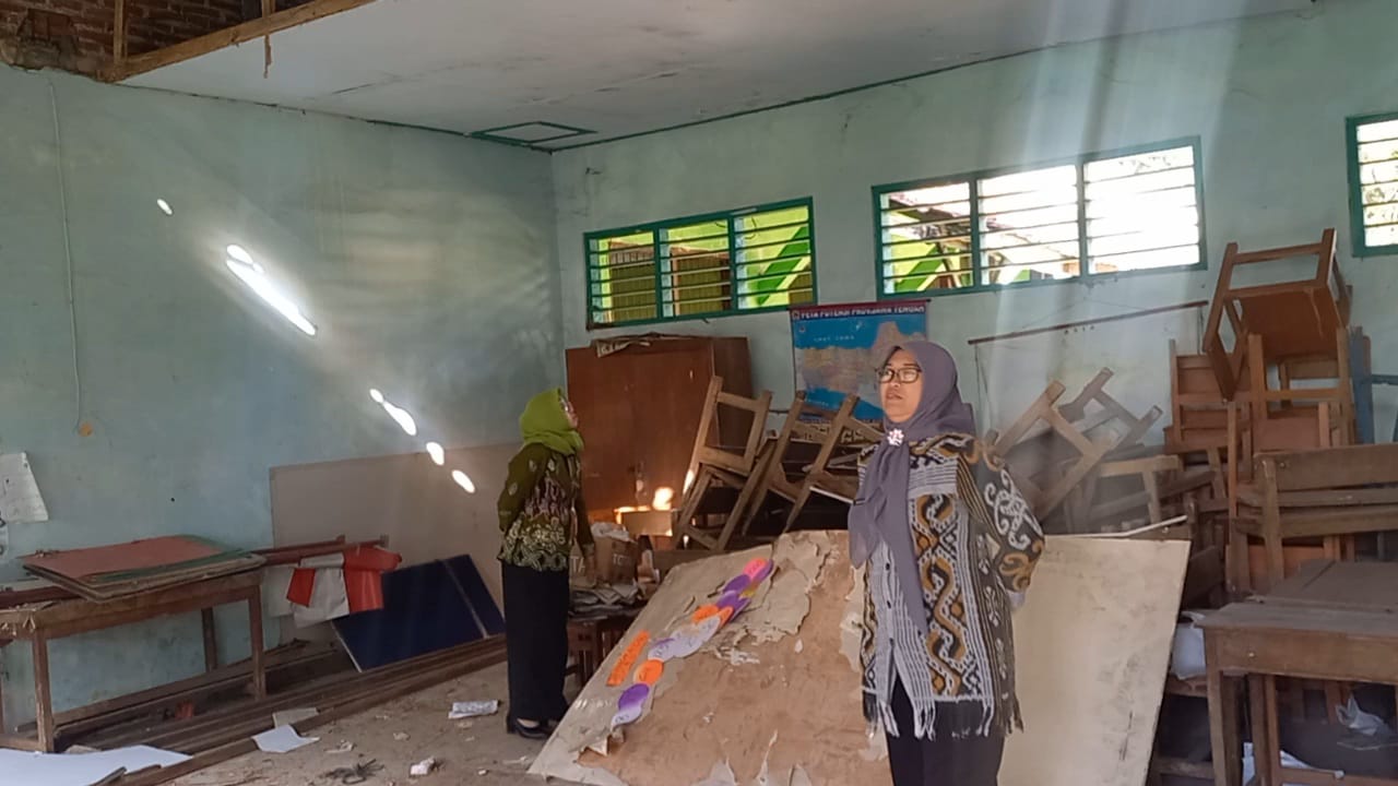Ruang Belajar Rusak,