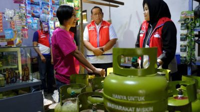 Direksi Pertamina Patra Niaga Tinjau Penyaluran LPG di Semarang