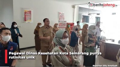 Video Pegawai Dinkes Kota Semarang Sempatkan Lakukan Peregangan saat Bekerja