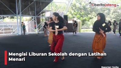 Video Mengisi Liburan Sekolah dengan Latihan Menari