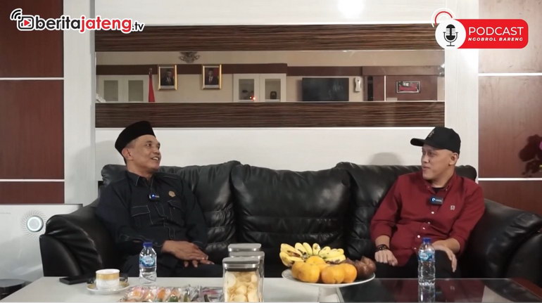 Ketua DPRD Jateng Sumanto