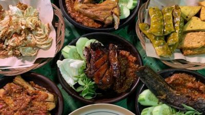 Favorit Banget! Top 3 Rekomendasi Penyetan Terenak di Banyumas Jawa Tengah